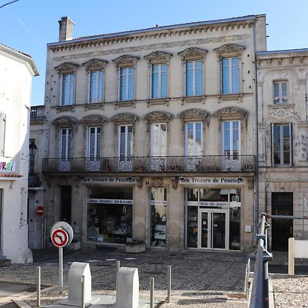 Residence Du Marche Jonzac Bagian luar foto