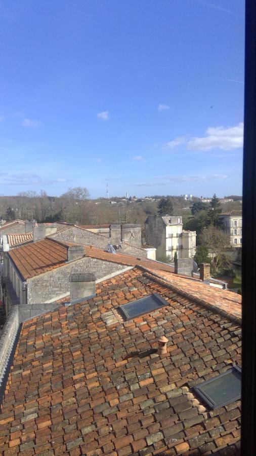 Residence Du Marche Jonzac Bagian luar foto